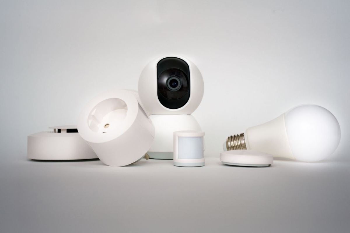 Détecteur et objets connectés dans une installation domotique minimaliste